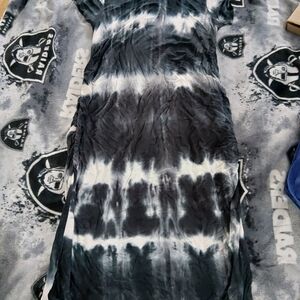 Time and Tru Monochrome Maternity Top